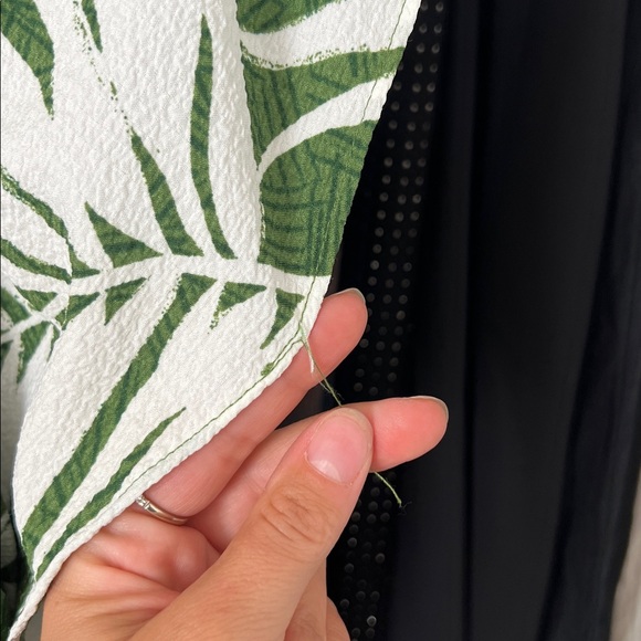 Sofia Jeans Women's V Neck Dress with Flutter Sleeves Size L - Picture 7 of 7